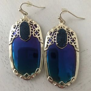 Never worn Kendra Scott Earrings